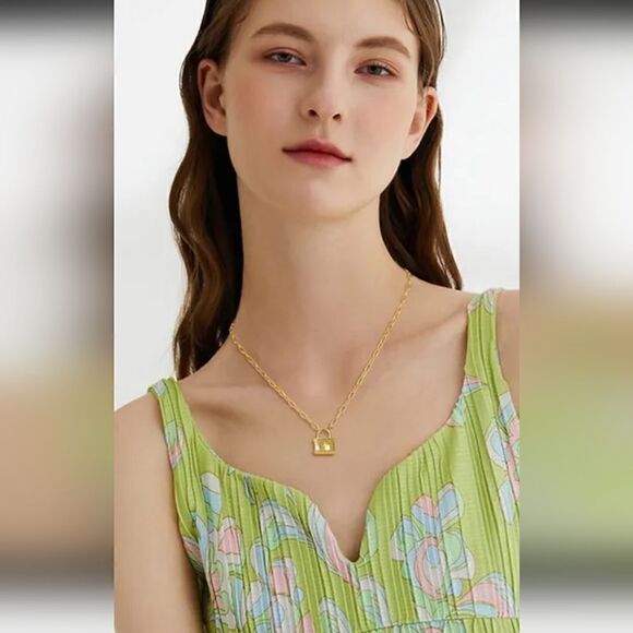 New! FP What A Star Lock Necklace - Picture 1 of 10